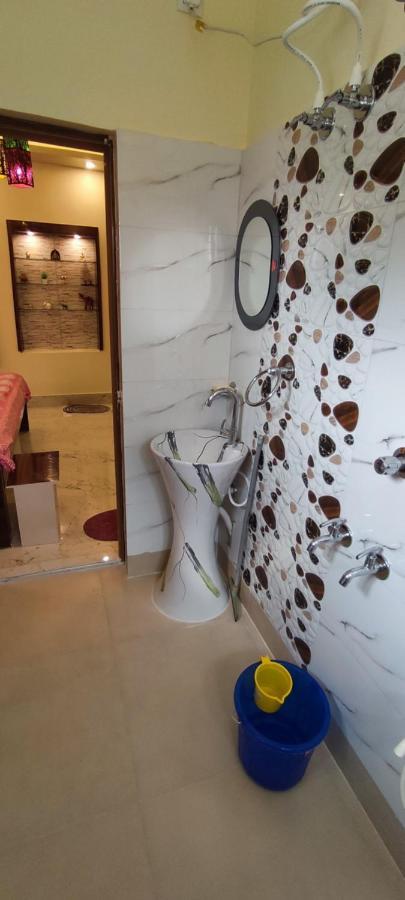 Urban Sky Apartment Shānti Niketan Стая снимка