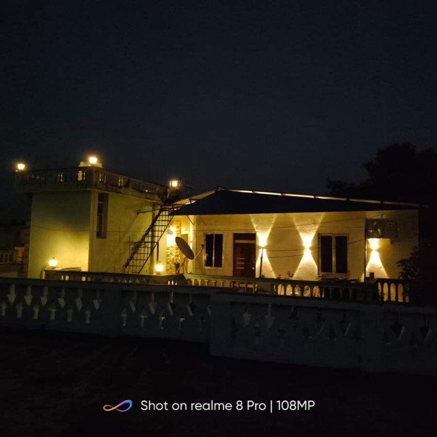 Urban Sky Apartment Shānti Niketan Екстериор снимка